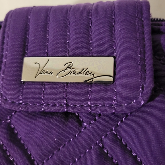 VERA BRADLEY MINI ZIP WRISTLET - Picture 3 of 5